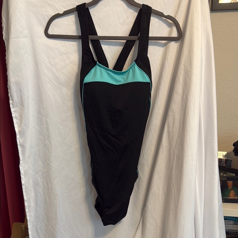 πββοΈ Swimsuits For All One-Piece Swimsuit β Size 8 β NWOT - Picture 1 of 7